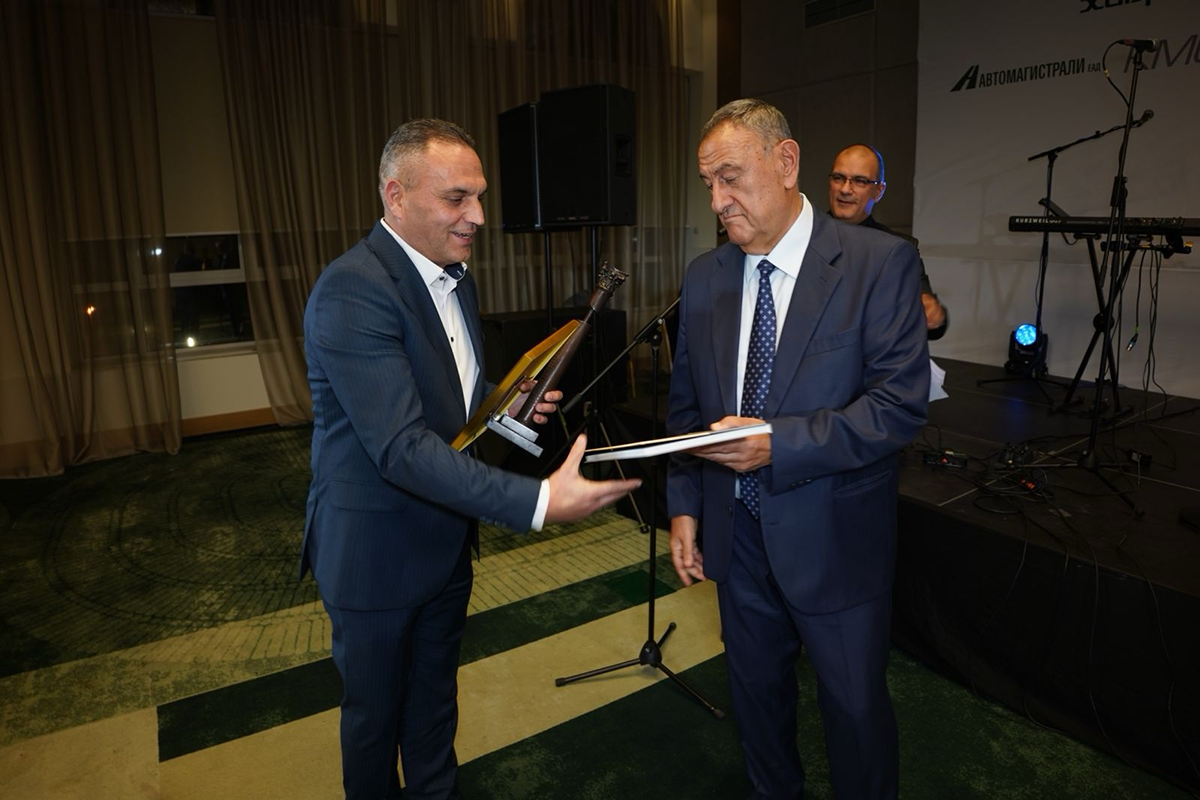 инж. Цветослав Петков награден от г-н Иван Иванов